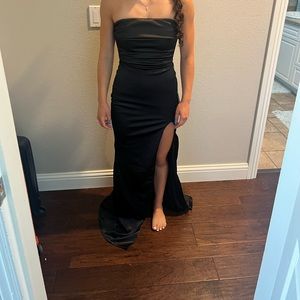 Black strapless lulus dress